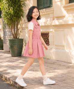 Váy Kaki Sát Nách Cho Bé Gái Dáng Vest Xếp Ly Phối Đai Lưng Màu Hồng Đất / Hồng Dâu Dịu Dàng